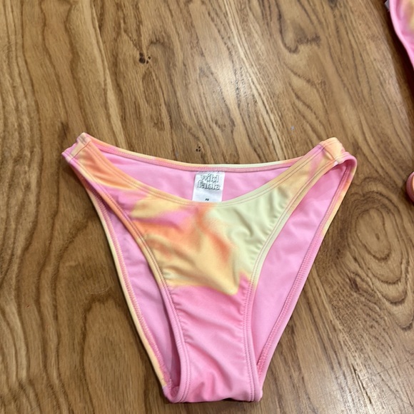 Rainbow/tie dye target bathing suit - Picture 3 of 3